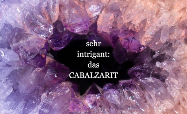 Mineral im Kreuzworträtsel - CABALZARIT (Abb. ähnlich)